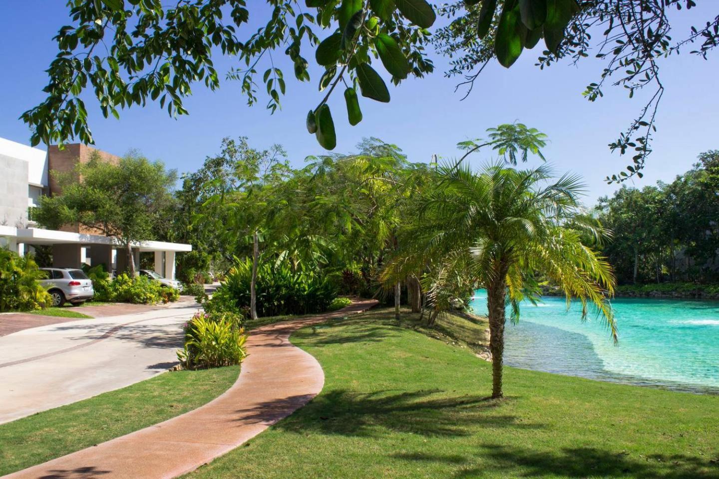 Modern House Surrounded By Nature Merida Luaran gambar